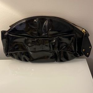 Black patent clutch
